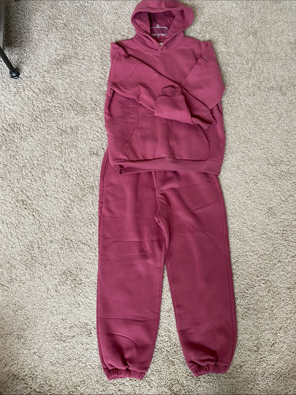 Comfrt Hoodie & Jogger Set in Berry